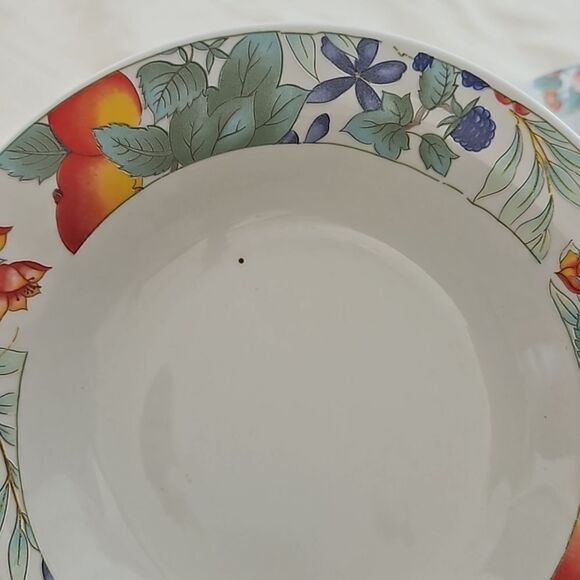 Table D'Hote 16 Pieces Porcelain Dinner Set Dishwasher & Microwave Safe White - Picture 16 of 16